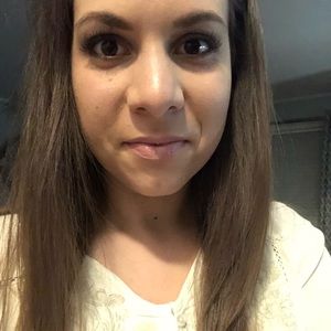 Meet your Posher, Anne